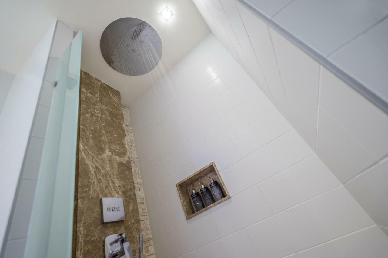 Baanjai Diamond Villa Phuket Bãi biển Bang Tao Ngoại thất bức ảnh